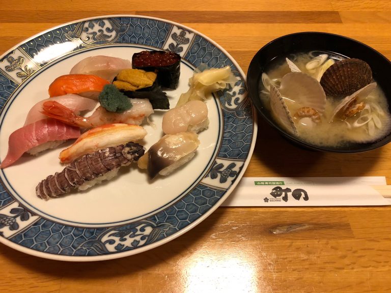 愛犬コジロウと行く!小樽の犬OKのお寿司屋で食べる!!